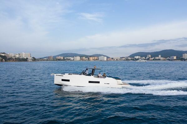 50ft De Antonio Yacht For Sale