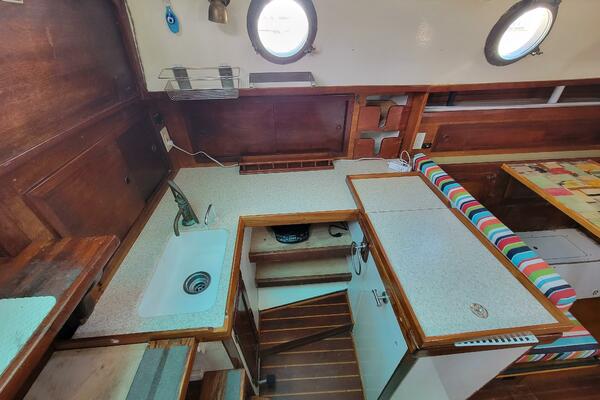 Wild Flowers 32ft Westsail Yacht For Sale Wild Flowers 32ft Westsail Yacht For Sale