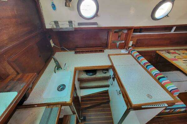 Photo of the 1975 Westsail 32 "Wild Flowers"