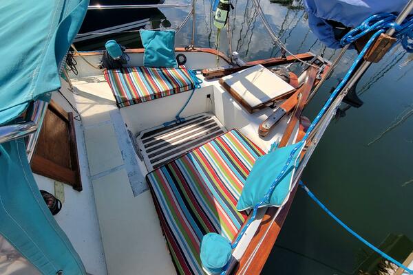 Wild Flowers 32ft Westsail Yacht For Sale Wild Flowers 32ft Westsail Yacht For Sale