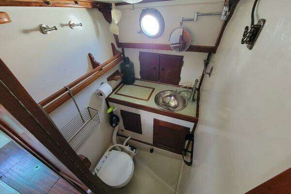 Photo of the 1975 Westsail 32 "Wild Flowers"