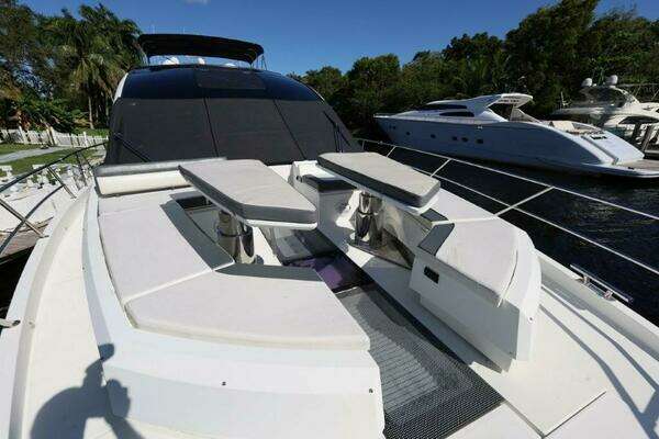 Galeon 650 Sky Yacht For Sale