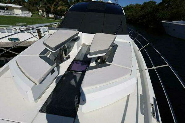 Galeon 650 Sky Yacht For Sale