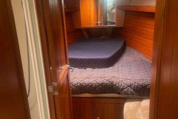 Photo of the 2007 Hunter 45 CC "The Boat"