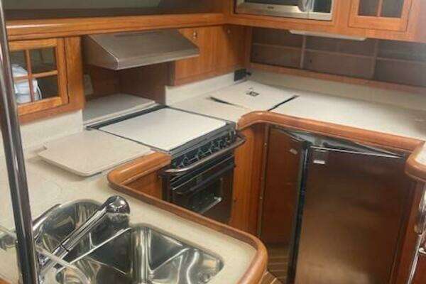 Photo of the 2007 Hunter 45 CC "The Boat"