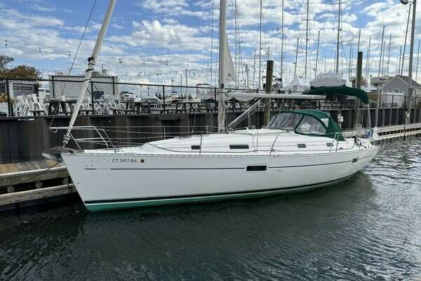 36-ft-Beneteau-2000-361-Norwalk Connecticut United States yacht for sale
