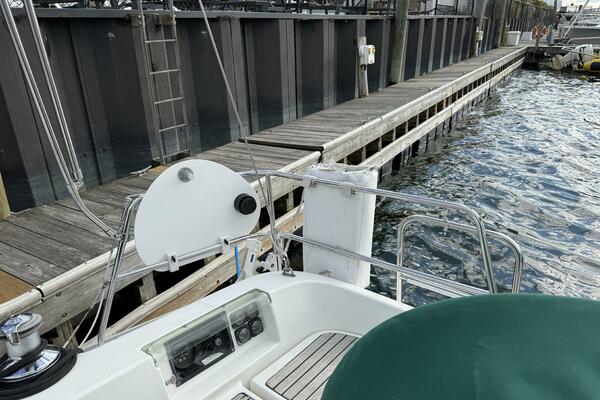 36ft Beneteau Yacht For Sale