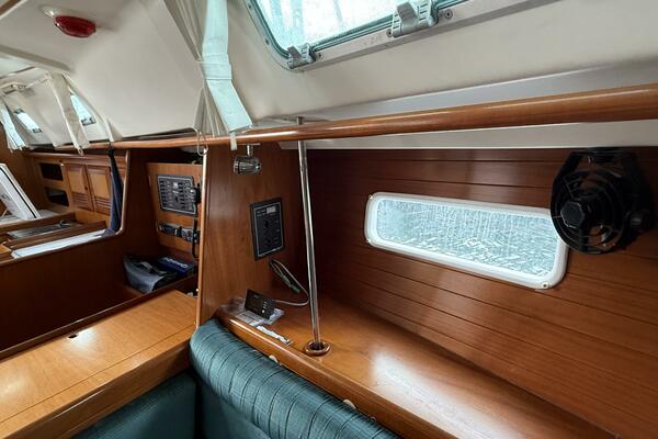 36ft Beneteau Yacht For Sale