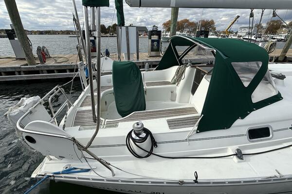 36ft Beneteau Yacht For Sale