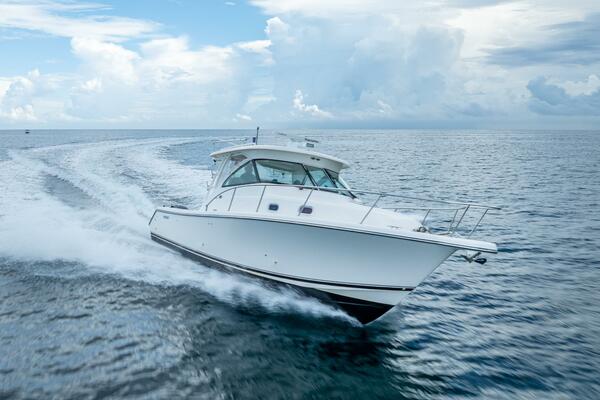 36ft Pursuit Yacht For Sale