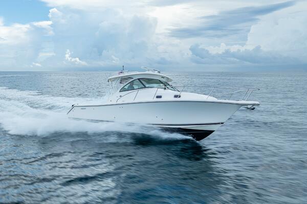 36ft Pursuit Yacht For Sale