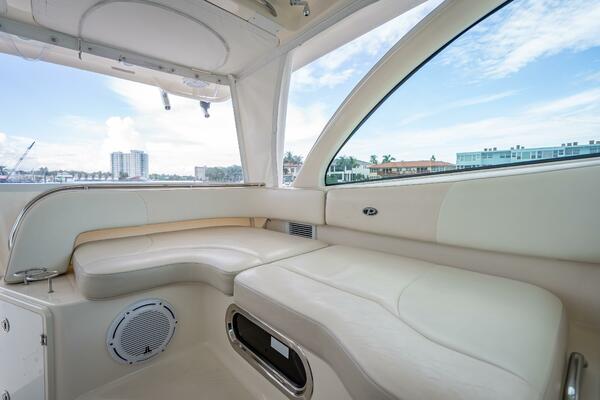 36ft Pursuit Yacht For Sale