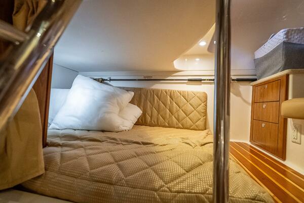 36ft Pursuit Yacht For Sale