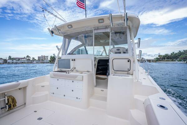 36ft Pursuit Yacht For Sale