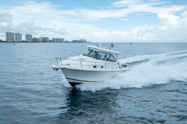 36ft Pursuit Yacht For Sale