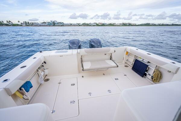 36ft Pursuit Yacht For Sale