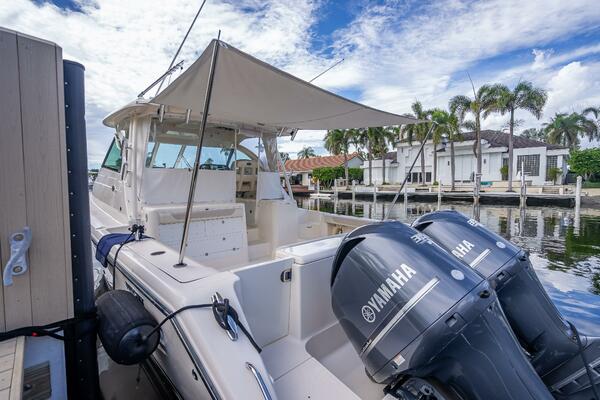 36ft Pursuit Yacht For Sale