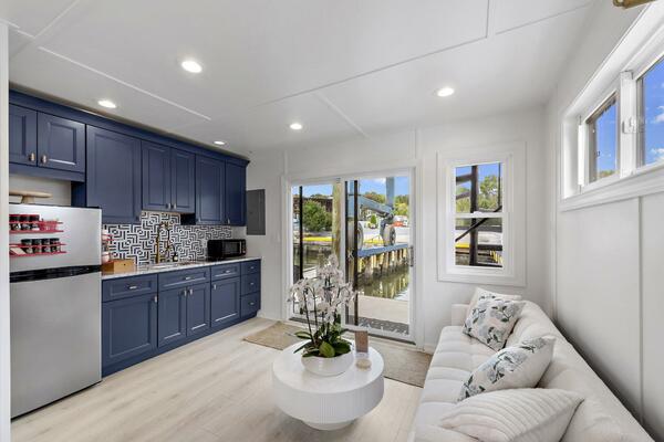 26ft Custom Yacht For Sale