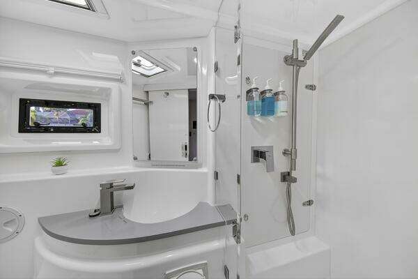 Leopard  Yacht For Sale