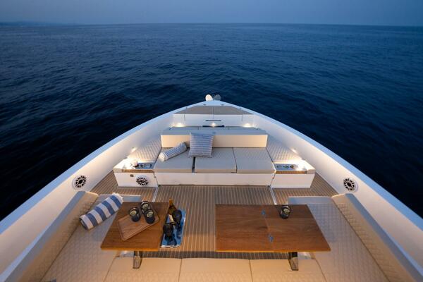 60ft De Antonio Yacht For Sale