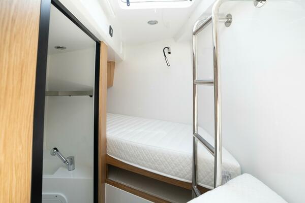 60ft De Antonio Yacht For Sale