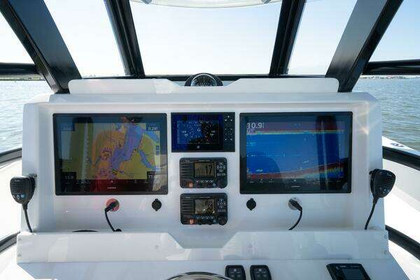 Invincible 35 Catamaran Yacht For Sale