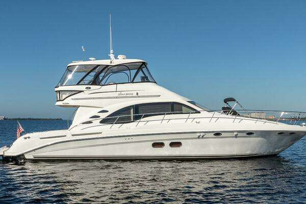 Sea Ray 580 Sedan Bridge Yacht For Sale