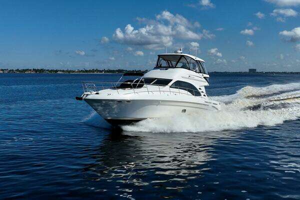 Sea Ray 580 Sedan Bridge Yacht For Sale