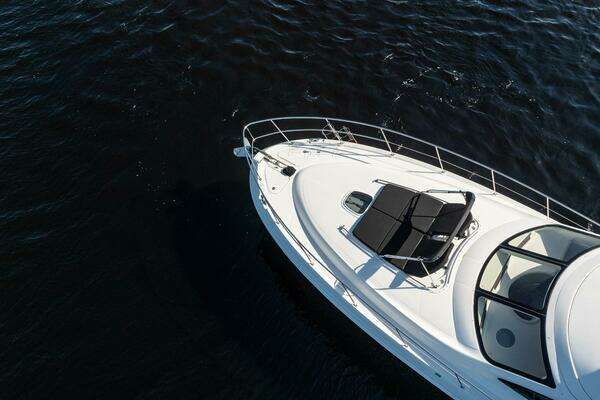 Sea Ray 580 Sedan Bridge Yacht For Sale