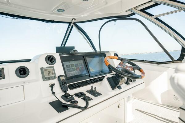 LOVE  amp  LUCK II 58ft Sea Ray Yacht For Sale LOVE  amp  LUCK II 58ft Sea Ray Yacht For Sale