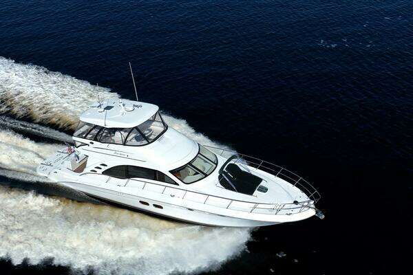 Sea Ray 580 Sedan Bridge Yacht For Sale