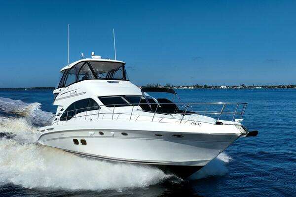 Sea Ray 580 Sedan Bridge Yacht For Sale
