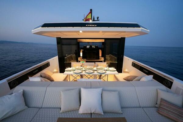 60ft De Antonio Yacht For Sale