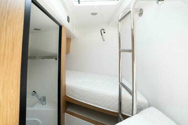 60ft De Antonio Yacht For Sale