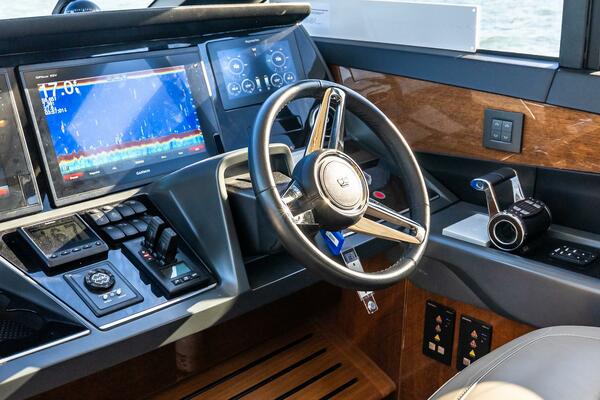 MOLLY 60ft Princess Yacht For Sale