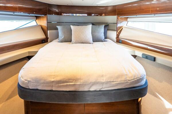 MOLLY 60ft Princess Yacht For Sale