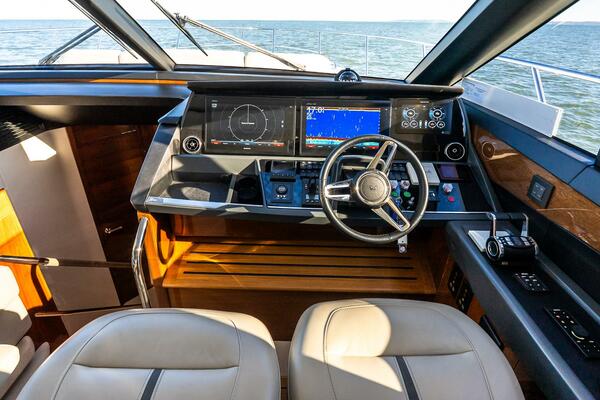 MOLLY 60ft Princess Yacht For Sale