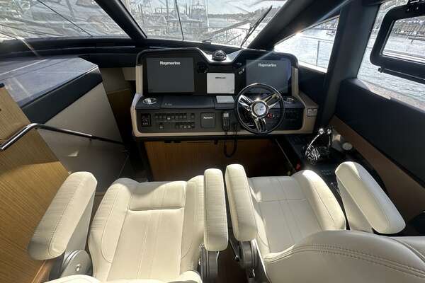 Sea Ray L 590 Yacht For Sale
