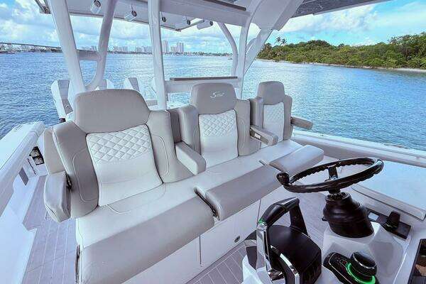 Scout 400 LXF Yacht For Sale