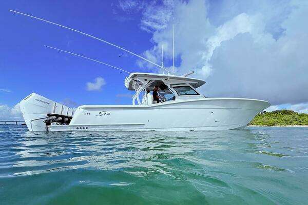 Scout 400 LXF Yacht For Sale
