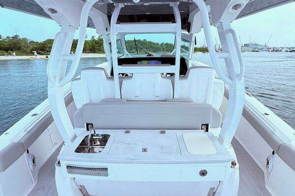 Scout 400 LXF Yacht For Sale