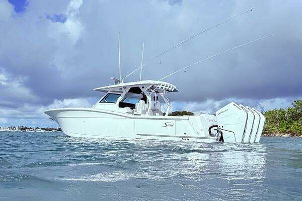 Scout 400 LXF Yacht For Sale