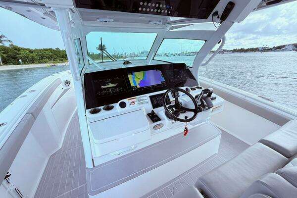 Scout 400 LXF Yacht For Sale