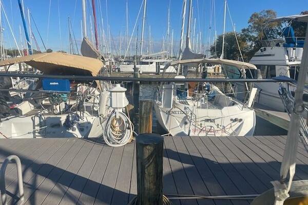 Plein Air 43ft Beneteau Yacht For Sale Plein Air 43ft Beneteau Yacht For Sale