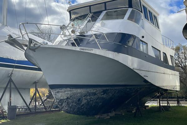 52ft Richardson Yacht For Sale