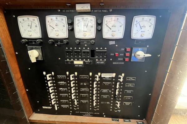 52ft Richardson Yacht For Sale