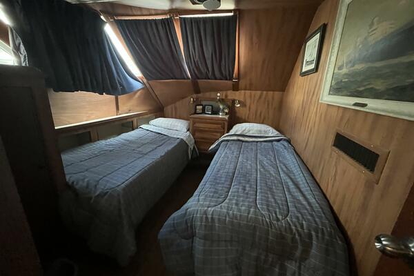 52ft Richardson Yacht For Sale