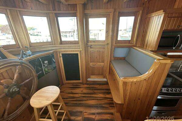 Custom Chesapeake Bay Buyboat Yacht For Sale