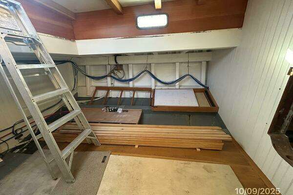 Custom Chesapeake Bay Buyboat Yacht For Sale