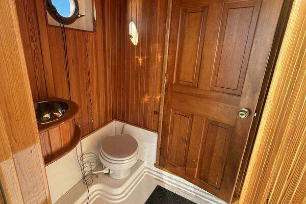 Custom Chesapeake Bay Buyboat Yacht For Sale